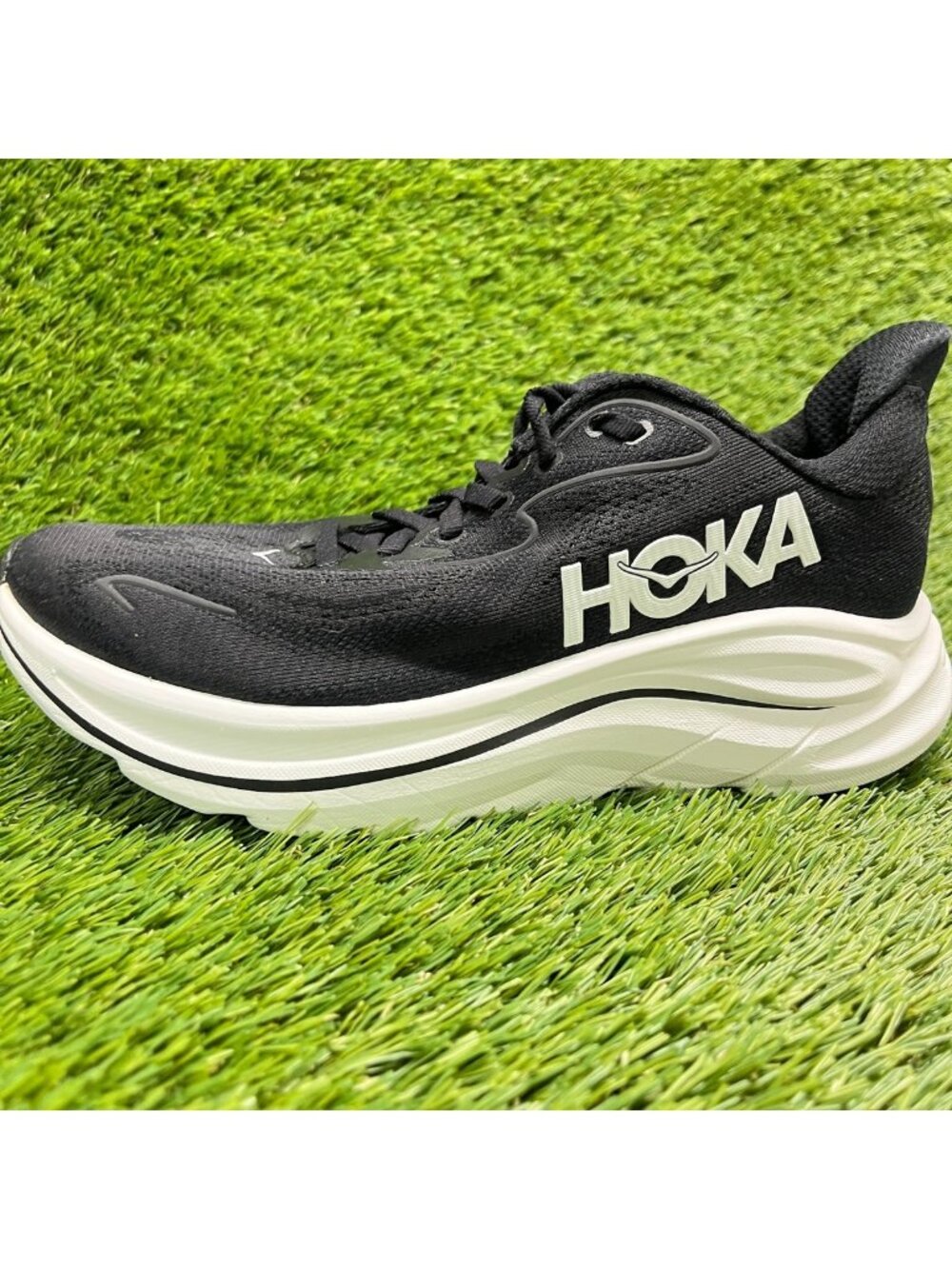 Hoka‎ One One Clifton 10 Womens Size 6.5 Black White Running Shoes Sneakers